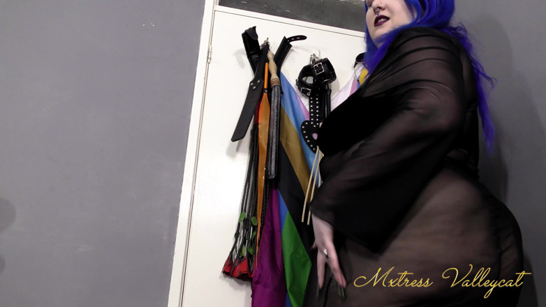 Mxtress Valleycat: Blasphem-ass
