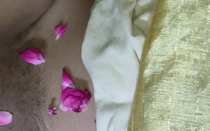 Gini272: Une bhabhi en sari jaune en hindi parle de tromperie...