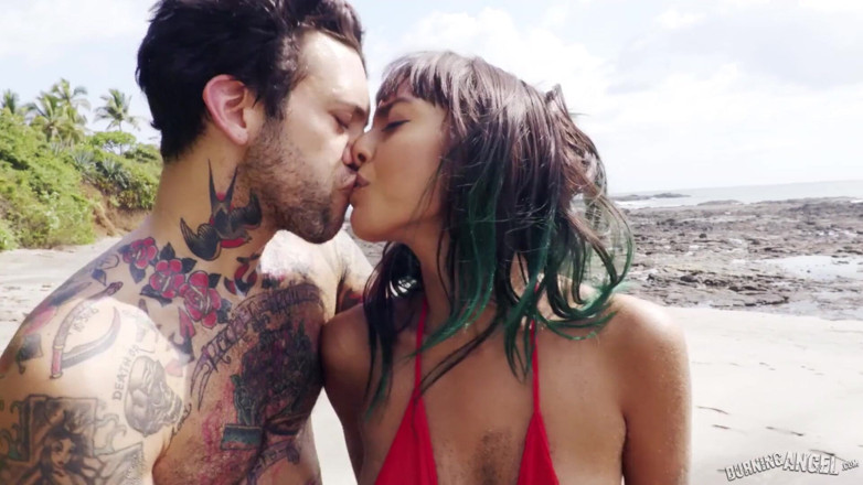 Burning Angel: Burningangel - janice Griffith छुट्टी पर छोटे हाथों को चोद रही है