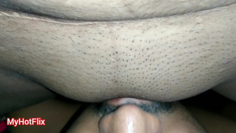 MyHotFlix: 超级热辣可爱的印度女郎被干 - 新的XXX年轻情侣色情视频