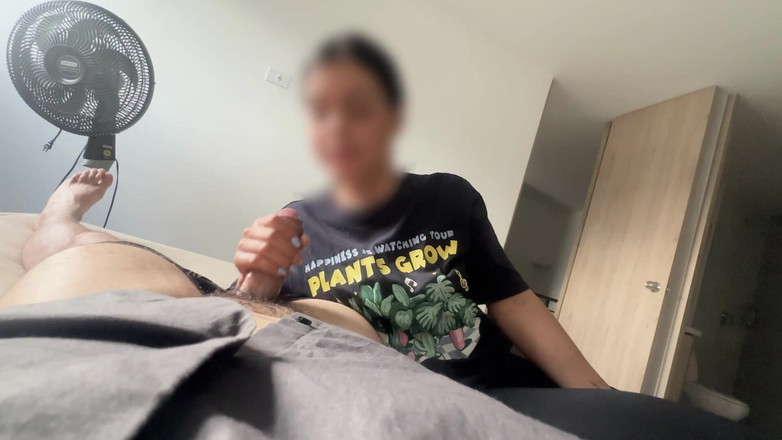 Time traveler: Roztomilá drobná služka honí šéfa a pak šuká svého pána část 1