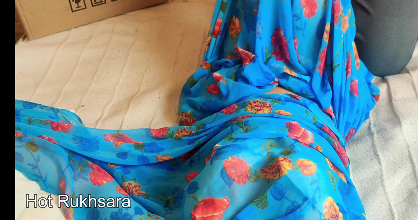 hot_rukhsara: The Courier Confused the Pizza and Decided to Offer a...