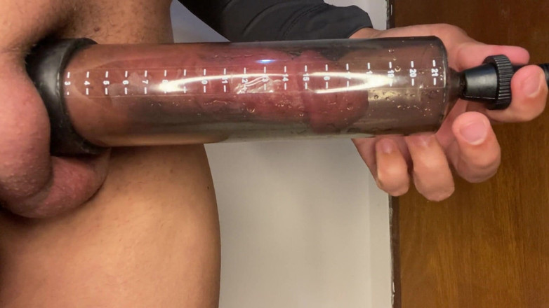 Greedy truck: Hari ini untuk mengejutkan pacarmu dengan kontol besar dan tebal...