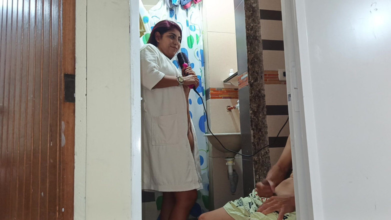 Lady: Bela enteada peituda e rabuda fode com seu antigo padrasto...