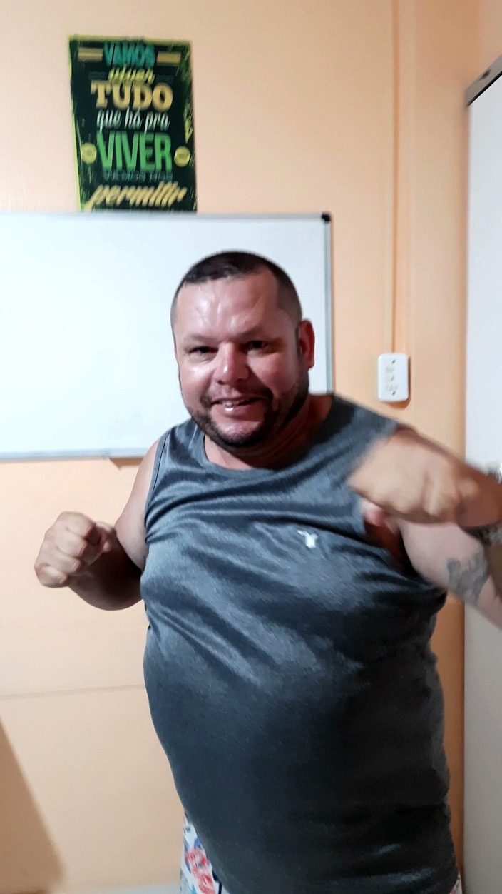 Punchbagplz: Боец в бульдозере доминирует над тобой