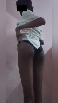 Beautiful Sri Lankan Sissy Dancing and Show Her Panty