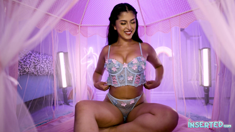 Inserted: Sophia Leone хочет секунды