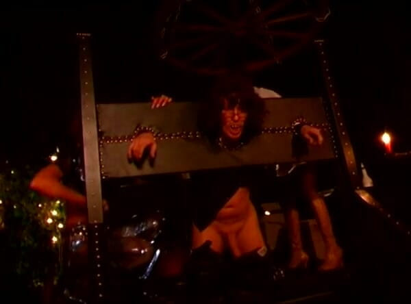 Femdom Austria: Grindlackl horror freak freddy vuelve a la clínica de fetiche...