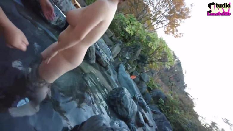 Studio JAV Launcher: ¿Tetona lista para ver a esta chica de copa J...