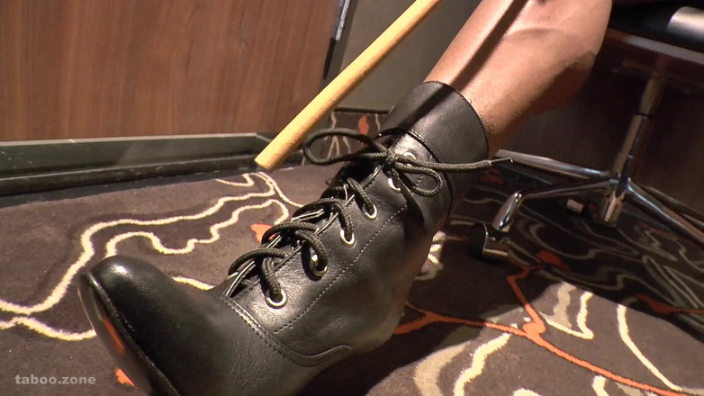 Nude Sportswomen: CBT kotor bercakap wanita berotot