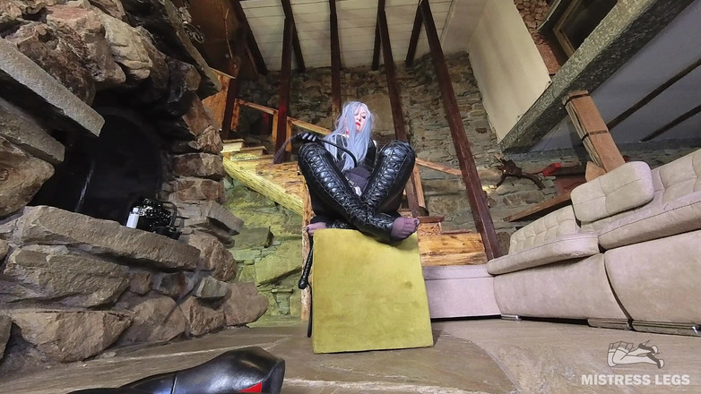 Mistress Legs: Nylon facesitting heaven multi-angle nylon arsch dominanz und anbetung - teil-1
