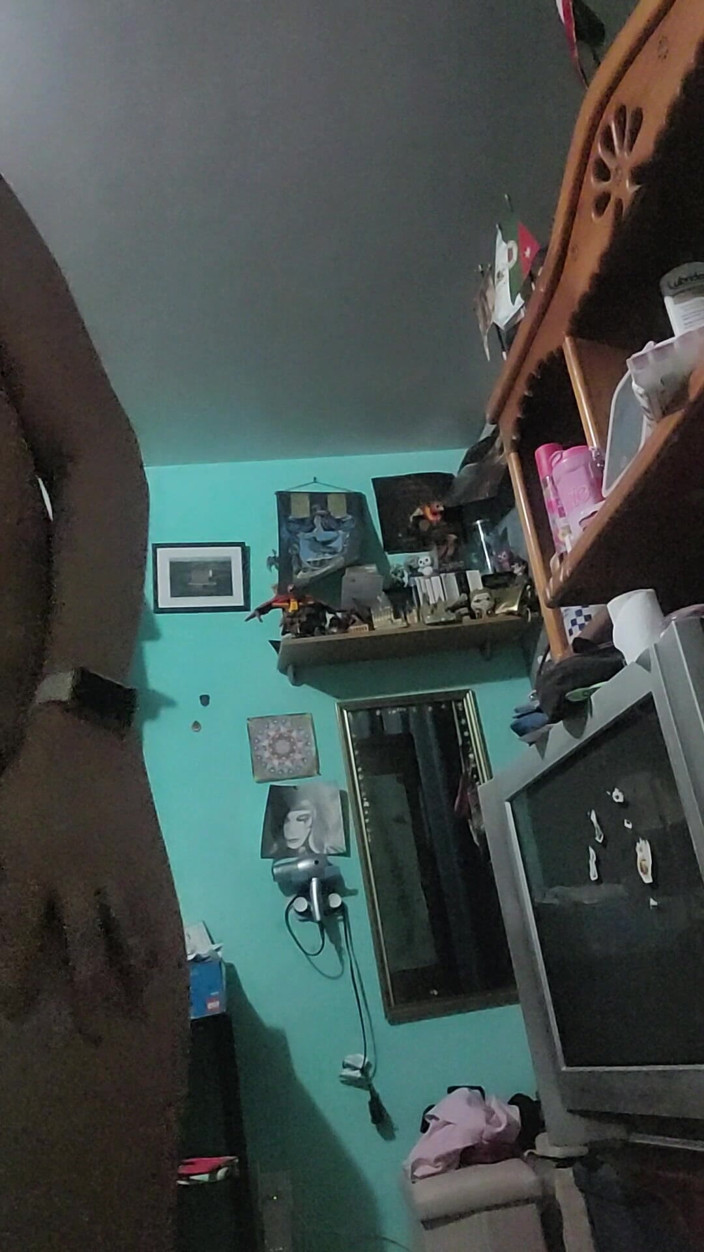 Crystal Phoenix: Une Belle Fille Trans Utilise Son Vibromasseur Préféré