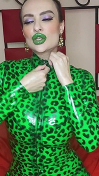 I Seduce You with My Glossy Green Minty Lips and Kisses and Shiny Latex