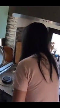 Adakah awak akan mengongkek saya di atas lantai?