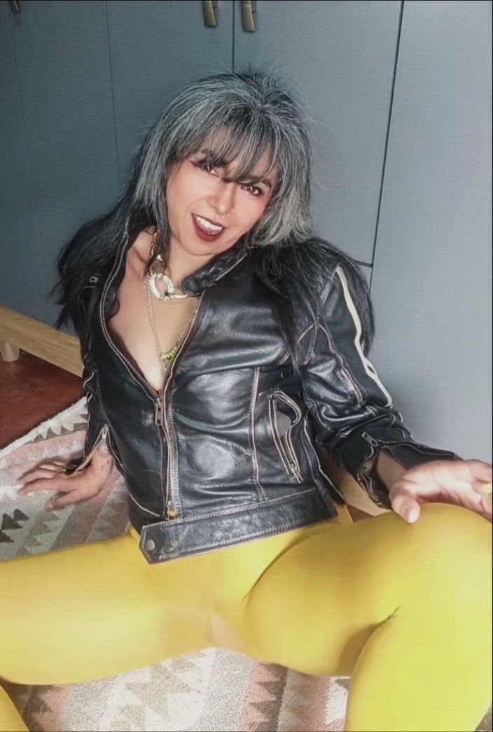 Casia Castro: From My Pussy to Your Lips - Wet Cigarette Fetish I'm...