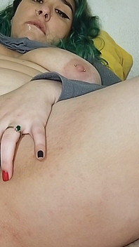 Latina paffuta e spruzzata