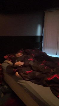 Atrapado masturbándose en cámara