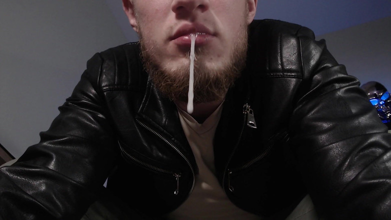 Hunky time: Kožený Šéf Ošukal Tvou Pusu a Stříkání Na Nohy (část 1)