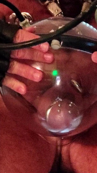 Puro, estiramiento de testículos, bombeo de testículos y pene
