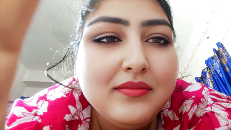 Nadiyabd: Real Bangladeshi Couple Chat &amp; Play - Big Ass &amp; Pussy Spreading Closeup...