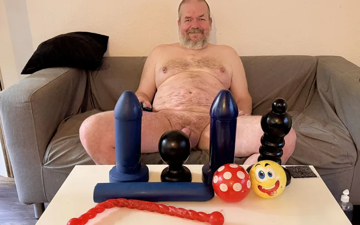 Qualzucht: That Was Hard! I Destroyed My Asshole!!!