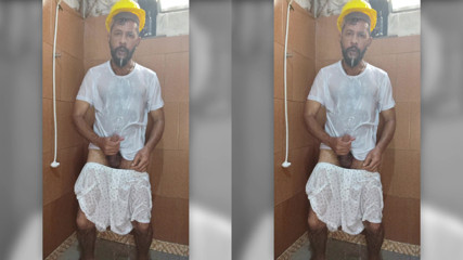 Stink HairyMale: Jerking off at bathing
