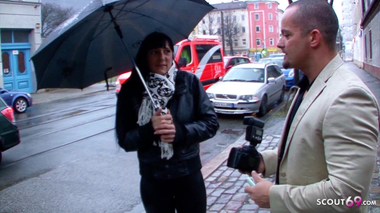 Full porn collection: Vyzvednutí německé MILFky a šukání bez kondomu cizincem na skutečném pouličním...