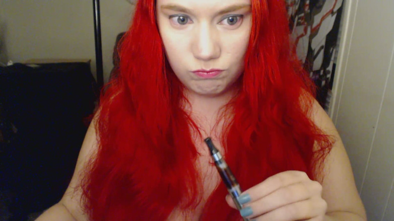 Scarlet Vixen: Vape kašel fetiš