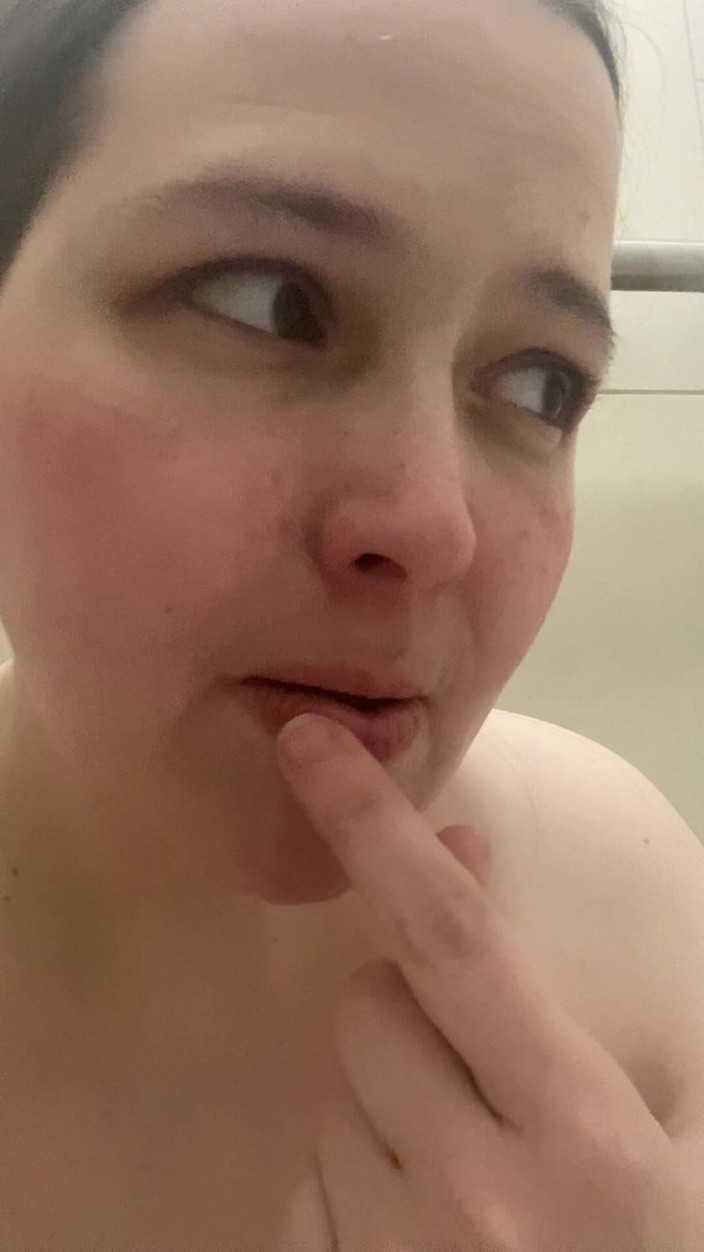 MissChrystalline: Lunchtime Masturbation Session