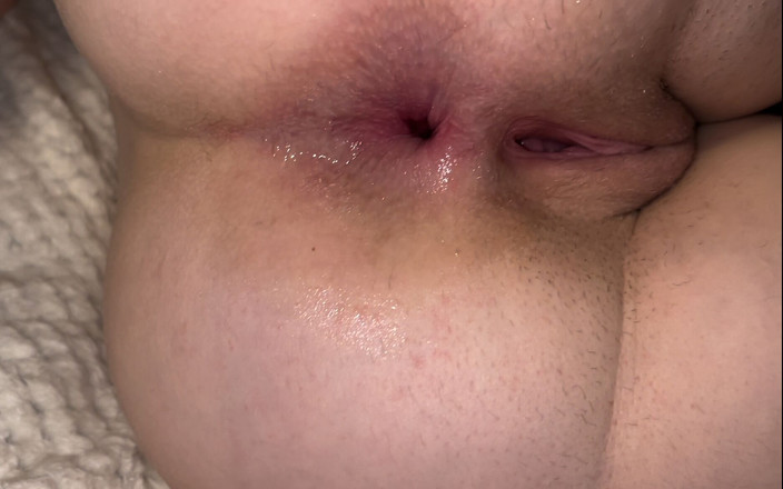 KristiSecret: 我第一次把玩具放进我的肛门