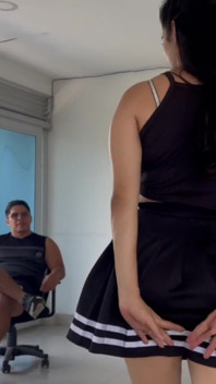 Nami a venit foarte fericit să tren astăzi, dar ea nu a știut că am fost foarte sexy așa că am pus-o la ...