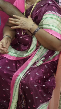 เซสชั่นเก้าอี้ฮาร์ดคอร์ของแม่เลี้ยง Desi มือสมัครเล่นกับลูกเลี้ยงชายกระหายน้ําเงี่ยนของเธอ - ท่าหมาจัดหนักและน้ําเงี่ยนไหลเยิ้ม