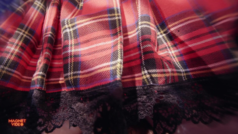 Magnet video: Mame de dame, pijpbeurt en omgekeerde cowgirl