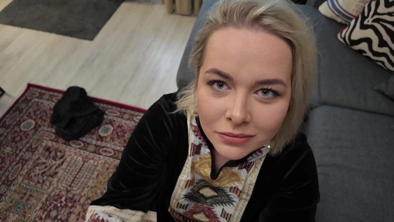 Amateur Homemade Porn: Sex with Tall and Big Ass Step Mom Nikky Dream