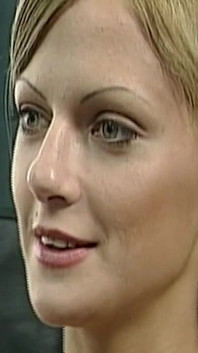 Rubia follada profundamente - morena lame leche goteando y limpia