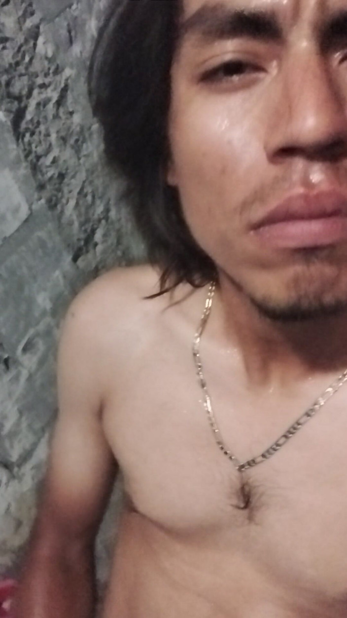 AlexAlejandro13: Вівторок — бути оголеним