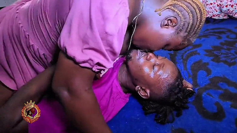 Africankween: Facebook Boy Bang a Big Booty MILF and Cum on...