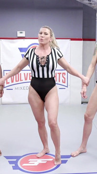 Agatha Delicious Vs Paris Love