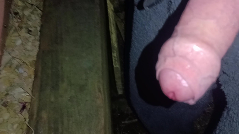 Rockardglans: Noční venkovní Onesie Wank, Zblízka Edging a Cumming - Rockard Daddy