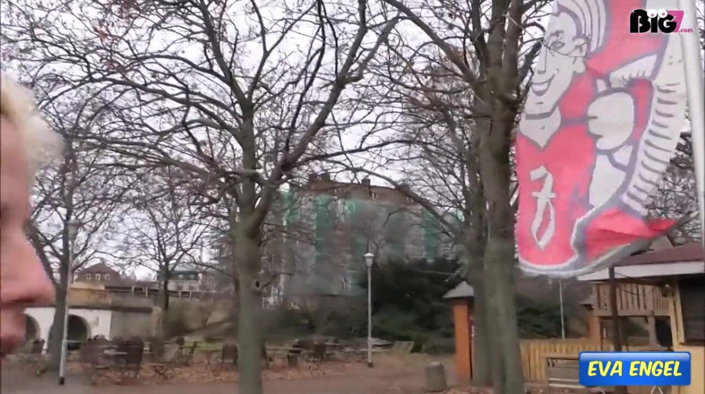 Eva Engel: Seks awam di Dresden