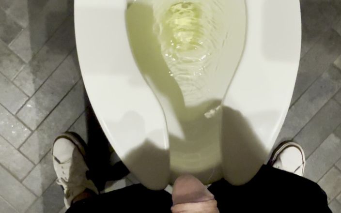 DJ MostWanted: White Guy Pees in Public Toilet