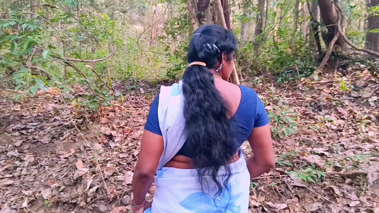 Telugu honey lips: Desi Outdoor Jungle Fuck. Stepmom and Stepson Hardcore Fucking in...