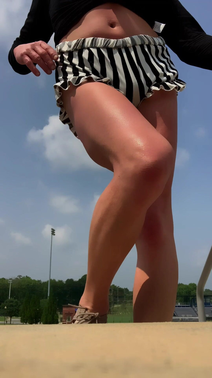 CindieLove: Sissy Street Walk, sentier de randonnée en culotte, short d’entraînement...