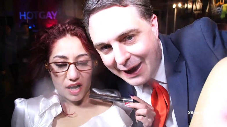 Andrea Dipre Channel: Andrea Diprè na porno festivalu se všemi týmy Spicy Lab