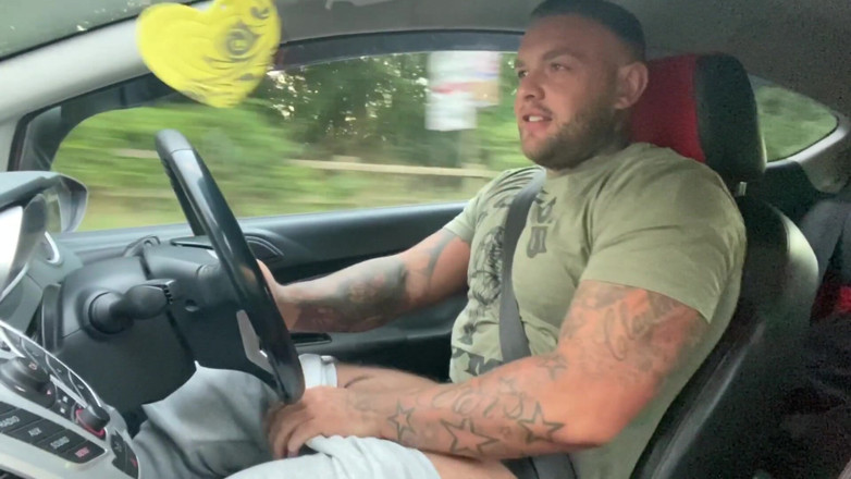 Andyleexxx: Horny Irish Fat Cock Gets His Dick Out and Cums...
