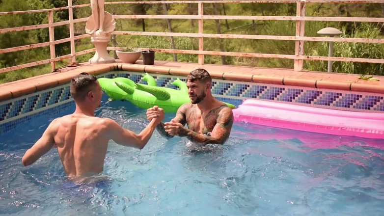 Juan Lucho Gay: Kampsport Träning Och Sedan Jerkoff Tillsammans