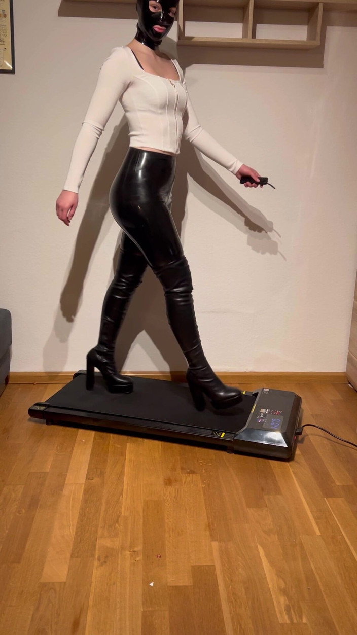 LillyLeather: Latex Teen Is Walking in Different Boots and High Heels...