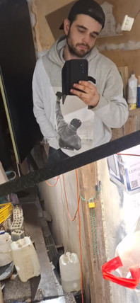 Je me regarde dans un miroir si je suis sexy maintenant