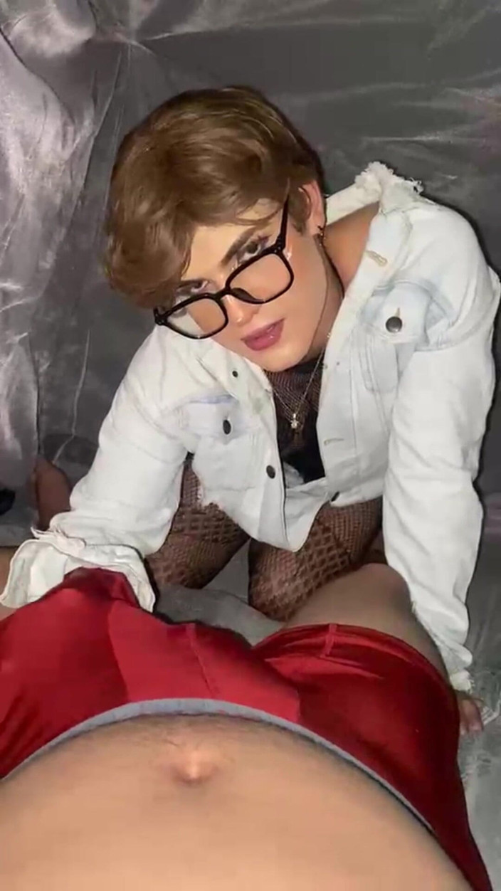 Tomas Styl: Tomas yang mendominasi membuatkan Femboy Ken menjilat bolanya dan kemudian...