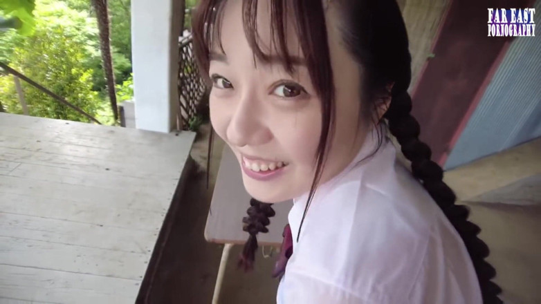 Far East pornography: Una bellezza coppa F tettona imbevuta d'olio parte 2